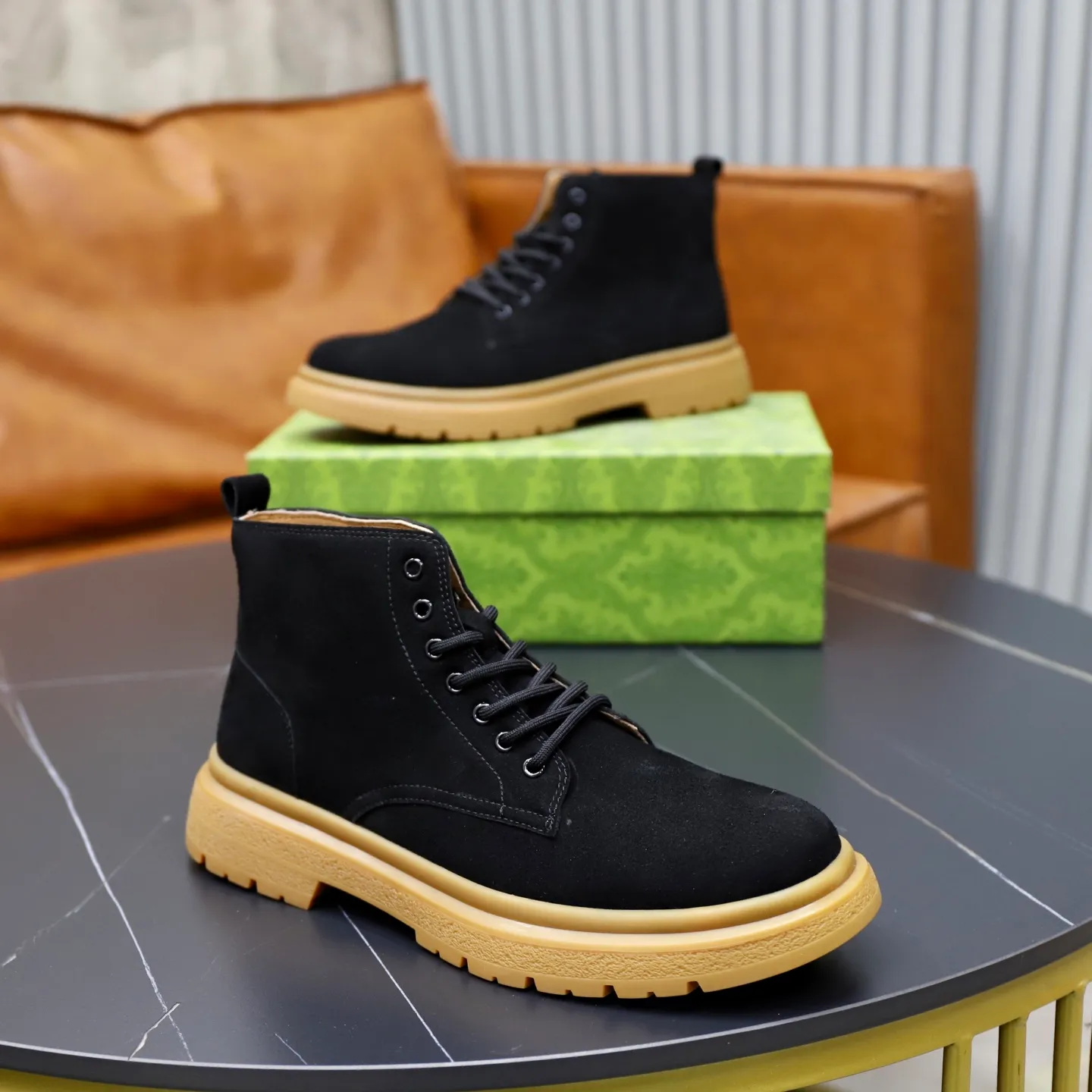 Men's shoes: 440💰Fleece lining, pigskin lining🙅‍♂️🙅‍♂️🙅‍♂️ Brand: GUCCI Standard code: 38–44 (45 can be customized) Grade: Same as the official website Material: Original cowhide fabric Comfortable pigskin + plush lining (optional) Lightweight and wear-resistant outsole Style category: Men's fashion casual shoes and boots Running Sports shoes, distinguished luxury brand elements, top luxury, color: actual picture color